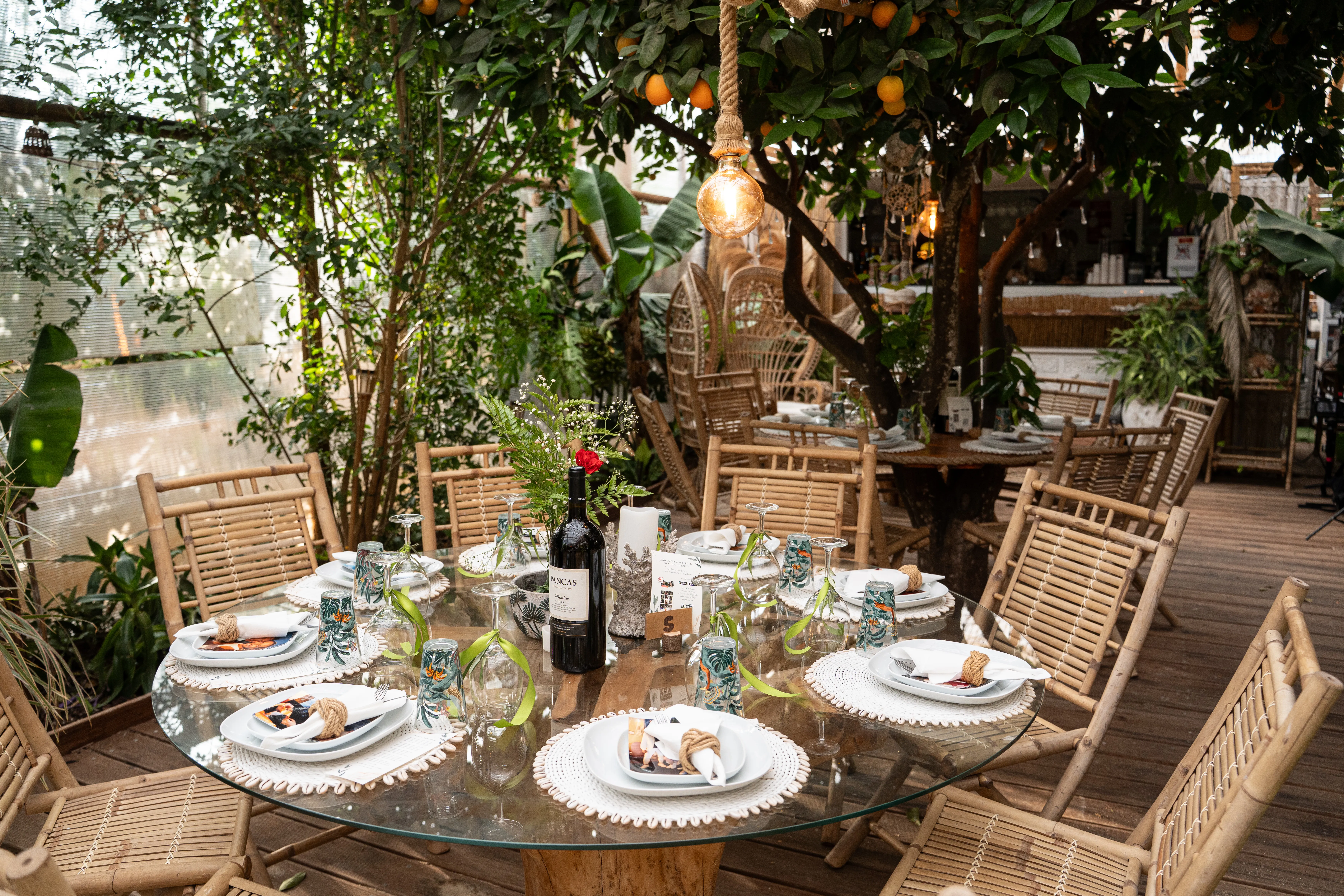 Decorated table at Algarve Jungle Events - photo 6